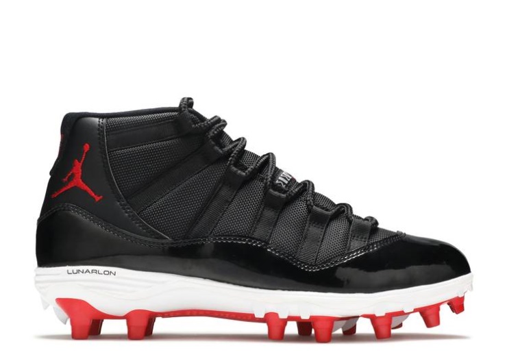 Air Jordan 11 Retro Cleat - Bred