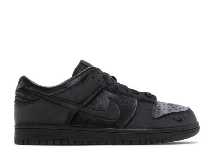 Nike Dover Street Market X Dunk Low - Black Velvet